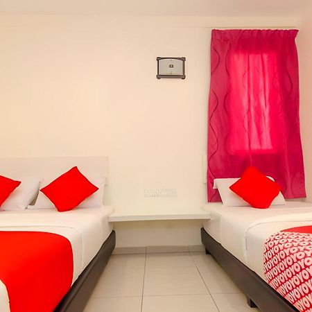 Skudai Hotel Luaran gambar