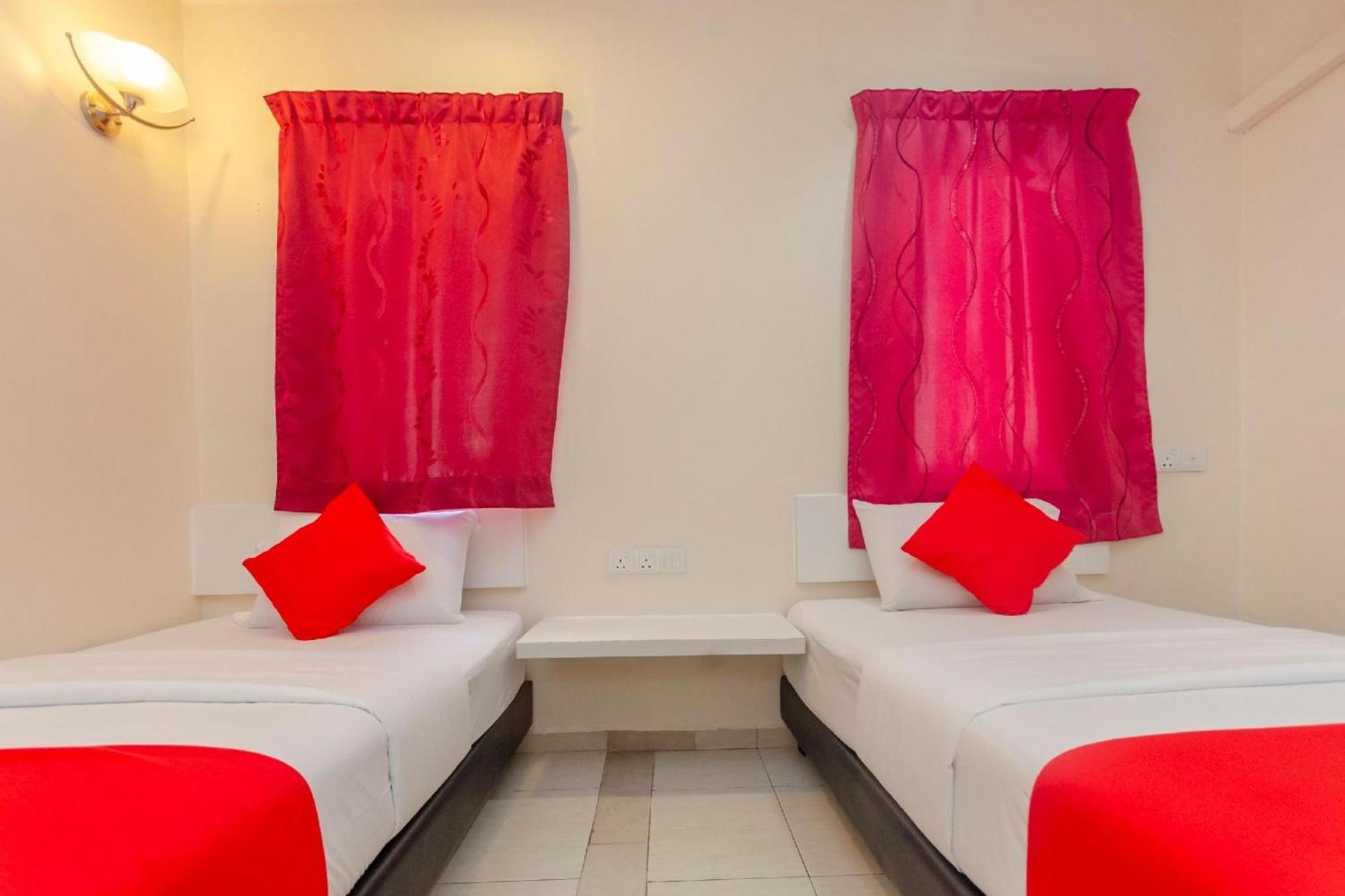 Skudai Hotel Luaran gambar