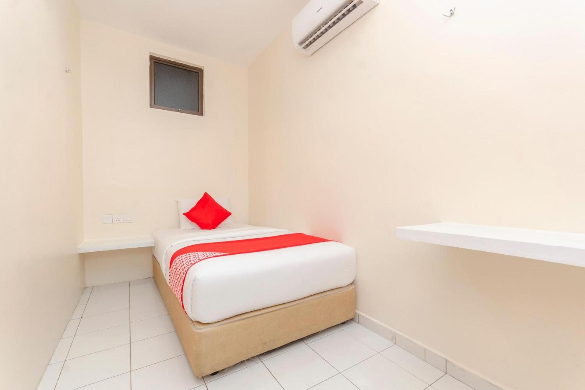Skudai Hotel Luaran gambar